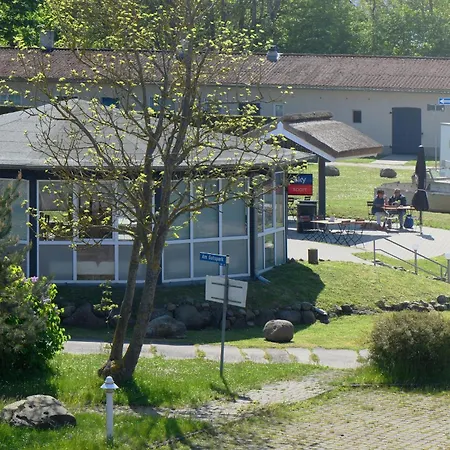 아파트 Am Gutspark Drankse Sonnenhut 드란스케